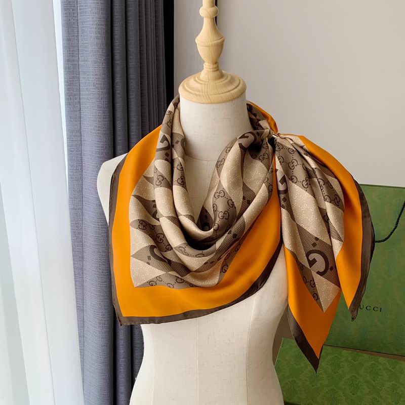 Gucci silk scarf 90X90cm E10 (17)
